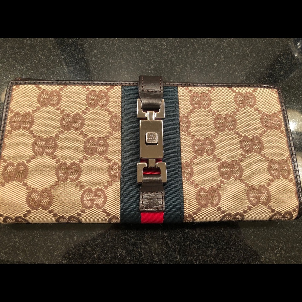 Vintage Gucci wallet